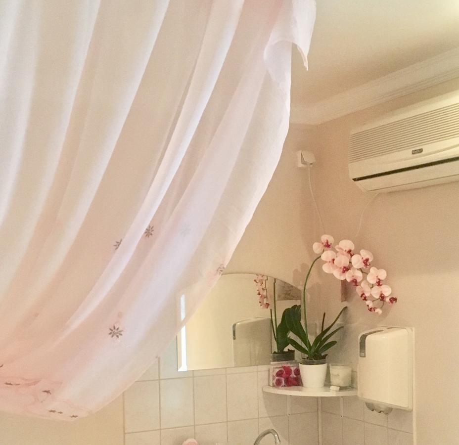 Appartamento Ádám Apartmanház Szeged Esterno foto